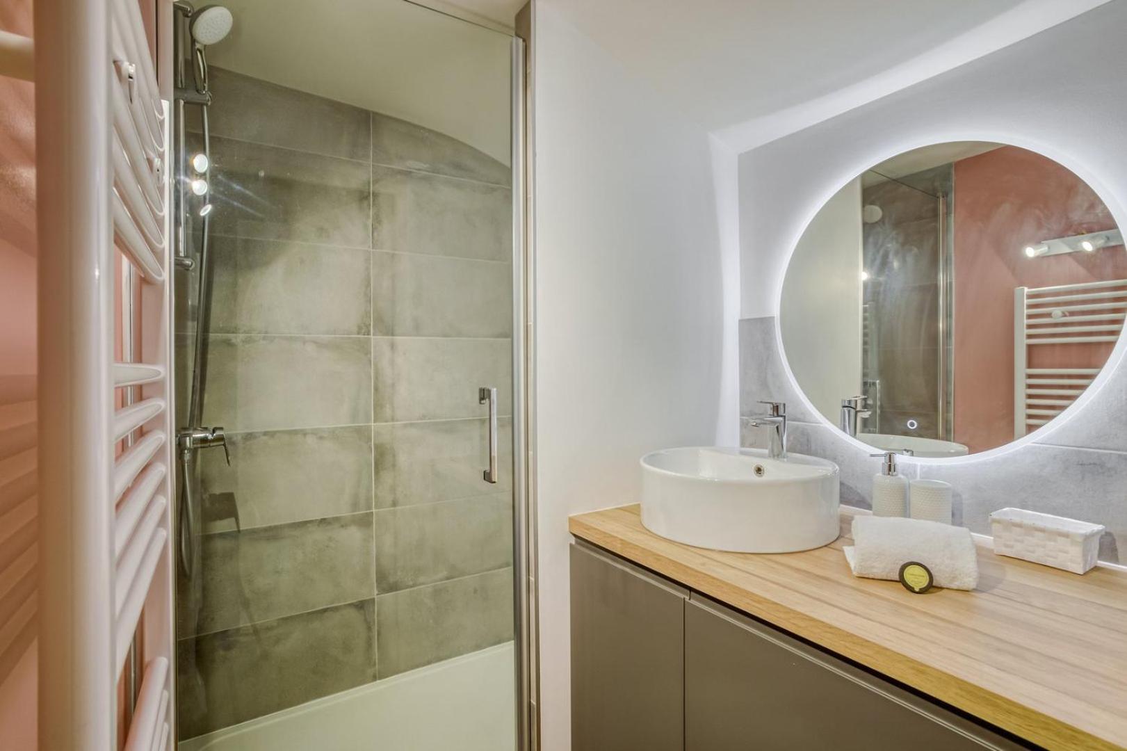 شقة Guestready - Sublime 2Br In The Heart Of Old ليون المظهر الخارجي الصورة